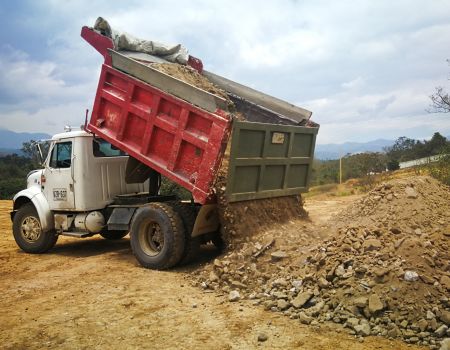 Trasporte de carga y materiales